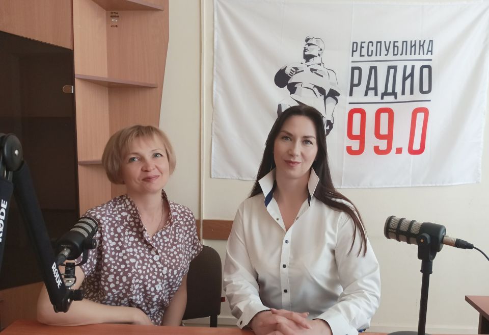 Программа "Интервью" в эфире Радио "Республика Донбасс" Программа "Интервью" в эфире Радио "Республика Донбасс"