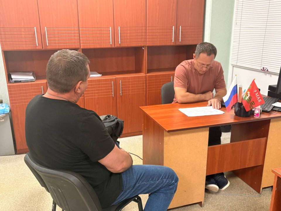 Александр Пеняев: Сегодня провели совместный прием граждан вместе с заместителем главы администрации Артёмом Поликарповым Александр Пеняев: Сегодня провели совместный прием граждан вместе с заместителем главы администрации Артёмом Поликарповым