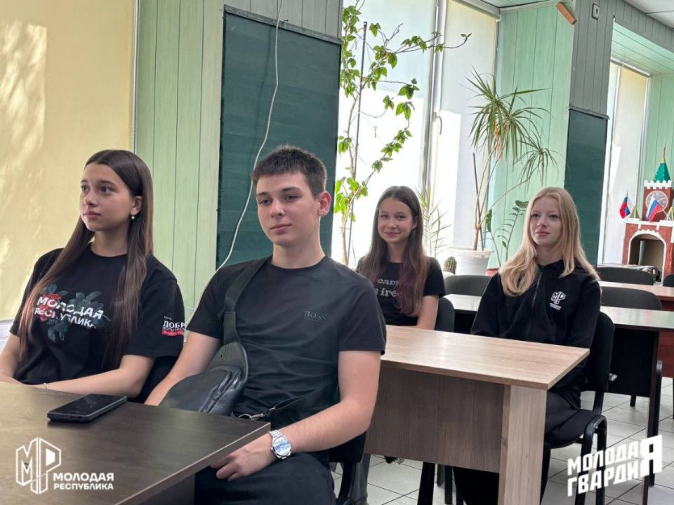 Взлетаем только выше и только вперёд Взлетаем только выше и только вперёд