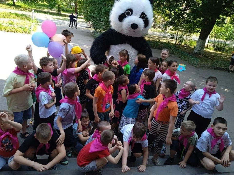 Александр Подгорный: Летний отдых организовали уже для 34 тысяч школьников из ДНР Александр Подгорный: Летний отдых организовали уже для 34 тысяч школьников из ДНР