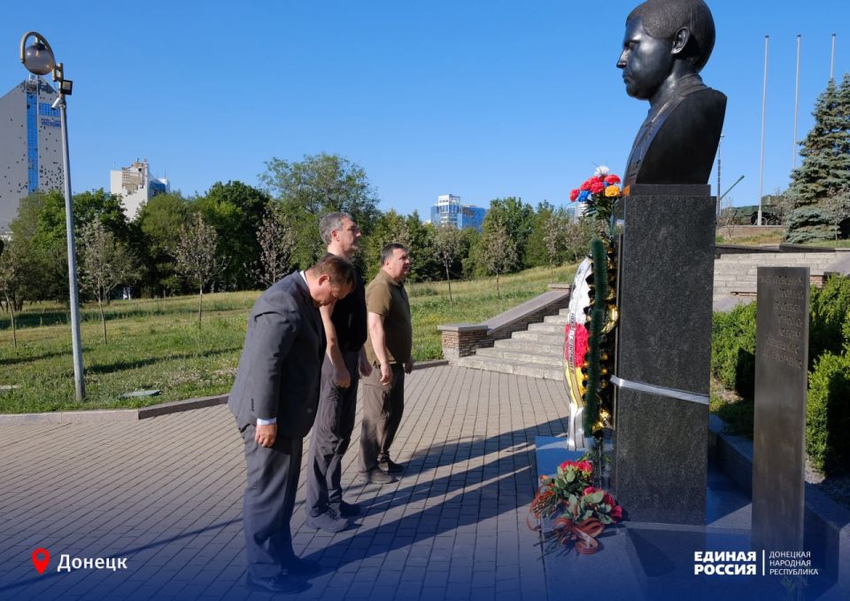 Первый Глава навсегда в наших сердцах Первый Глава навсегда в наших сердцах