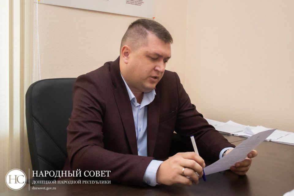 Парламентарии подготовили отзывы на федеральные законопроекты в сфере экологии Парламентарии подготовили отзывы на федеральные законопроекты в сфере экологии