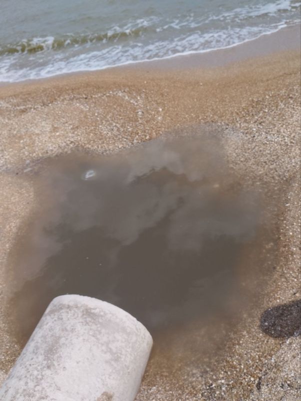 Информация о течи канализации в Азовское море не подтвердилась