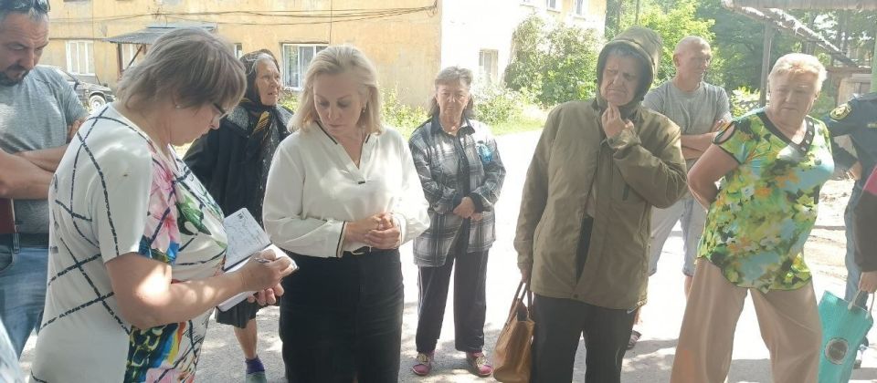 Наталья Бегуненко: В Петровском районе города Донецка продолжаются сходы с жителями Наталья Бегуненко: В Петровском районе города Донецка продолжаются сходы с жителями