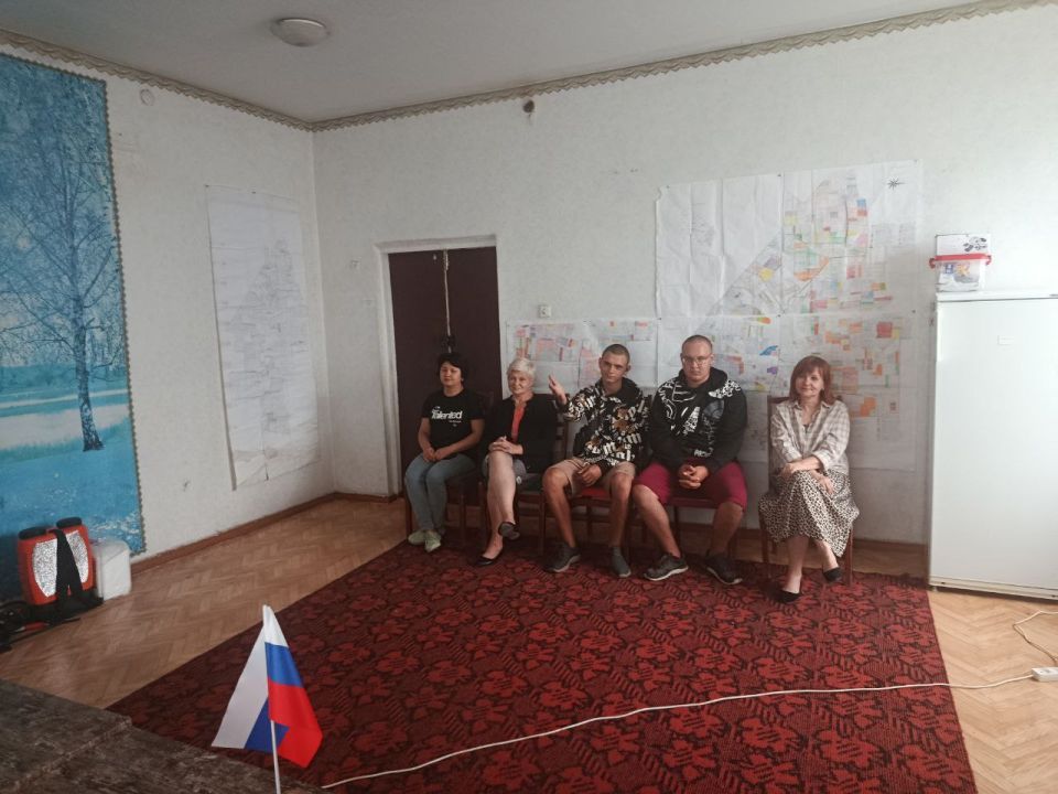 26 июня Врио начальника Кумачовского территориального отдела Администрации Старобешевского муниципального округа Ольга Третьякова провела встречу с жителями села Кумачово 26 июня Врио начальника Кумачовского территориального отдела Администрации Старобешевского муниципального округа Ольга Третьякова провела встречу с жителями села Кумачово