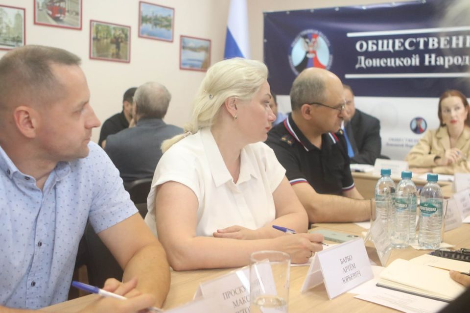 Проблемы муниципального и межмуниципального транспортного сообщения рассмотрели в Общественной палате ДНР Проблемы муниципального и межмуниципального транспортного сообщения рассмотрели в Общественной палате ДНР