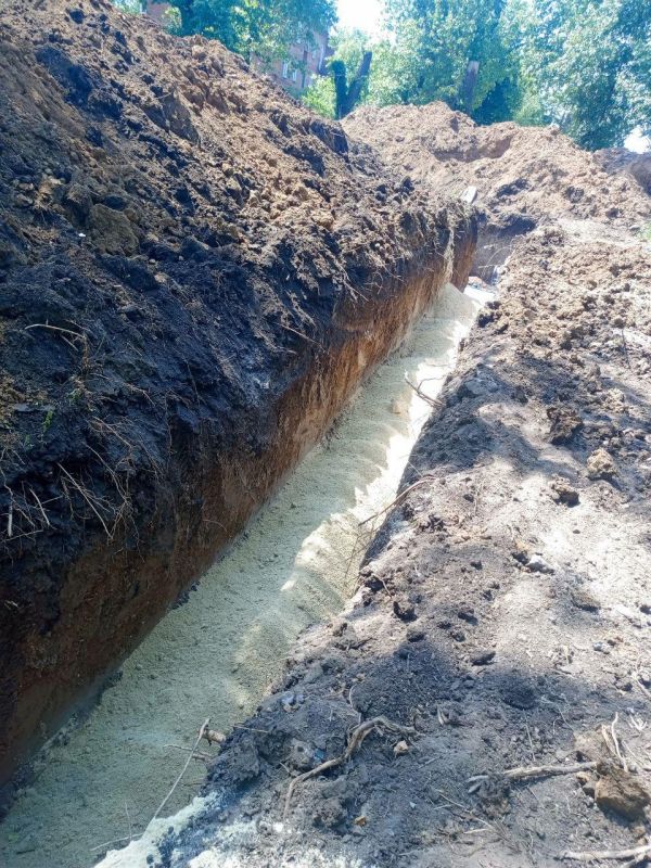 Кузбасс продолжает ремонт на крупном участке сети водоснабжения в Горловке Кузбасс продолжает ремонт на крупном участке сети водоснабжения в Горловке