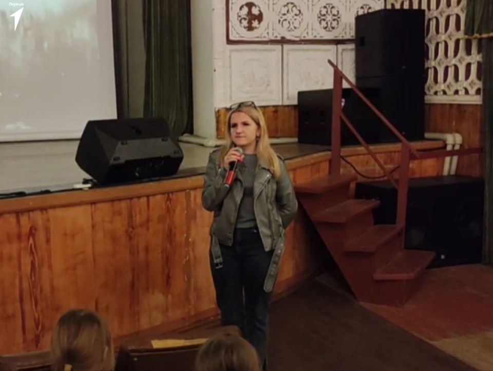 Всегда в сердце. Сегодня, в день рождения первого Главы Донецкой Народной Республики — Александра Владимировича Захарченко, состоялся показ документального фильма «Батя», посвящённого его жизни, подвигу и памяти Всегда в сердце. Сегодня, в день рождения первого Главы Донецкой Народной Республики — Александра Владимировича Захарченко, состоялся показ документального фильма «Батя», посвящённого его жизни, подвигу и памяти