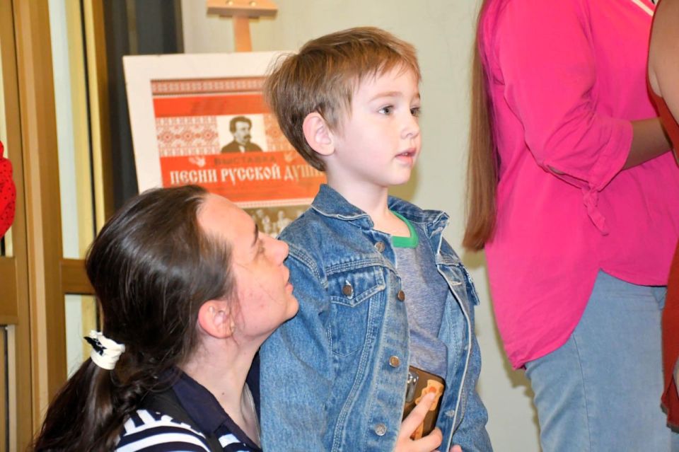 Семьи защитников Родины посетили открытие выставки Семьи защитников Родины посетили открытие выставки