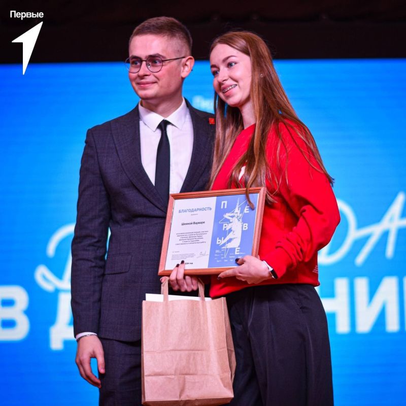 Александр Волошин: #ГероиДонбасса | Варвара Шеина, 16 лет, Горловка Александр Волошин: #ГероиДонбасса | Варвара Шеина, 16 лет, Горловка