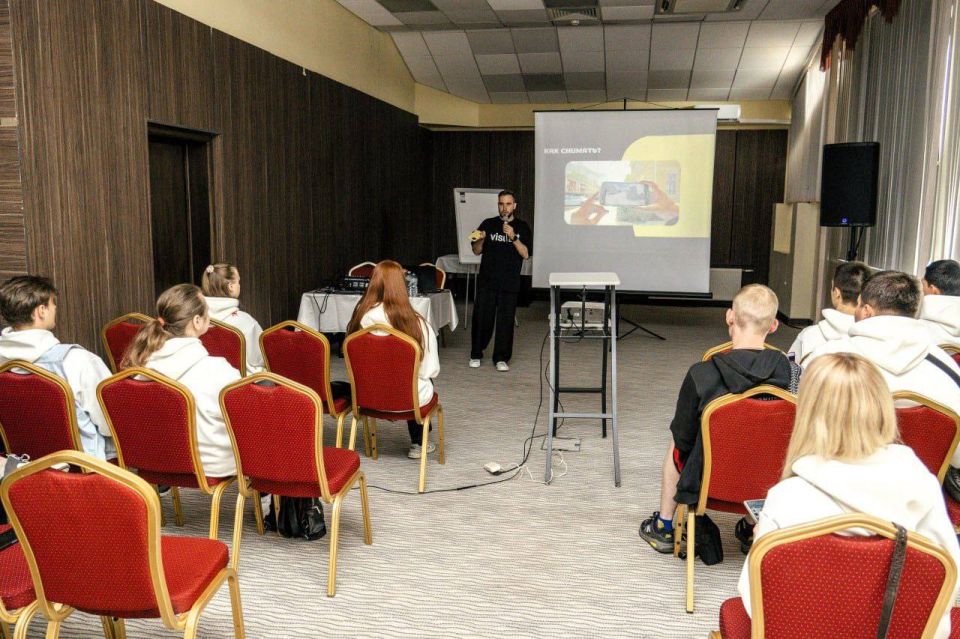 В подмосковном Ногинске молодежь прокачивает навыки на форуме «МЫ — РОССИЯ» В подмосковном Ногинске молодежь прокачивает навыки на форуме «МЫ — РОССИЯ»