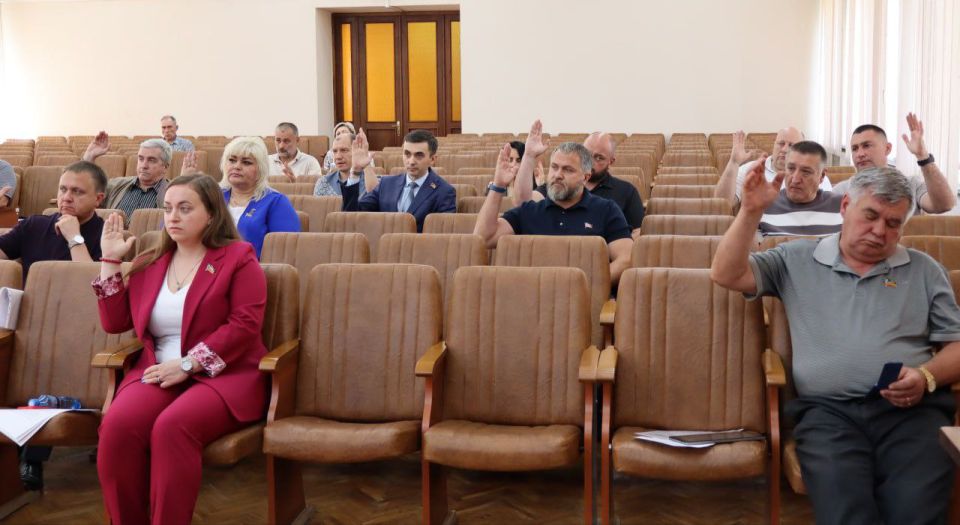 Александр Подгорный: Правительство направит более 3,3 млрд рублей на пенсионное обеспечение жителей новых регионов Александр Подгорный: Правительство направит более 3,3 млрд рублей на пенсионное обеспечение жителей новых регионов