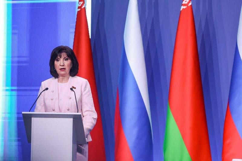 Александр Волошин: В Нижнем Новгороде сегодня завершает свою работу XII Форум регионов России и Беларуси Александр Волошин: В Нижнем Новгороде сегодня завершает свою работу XII Форум регионов России и Беларуси