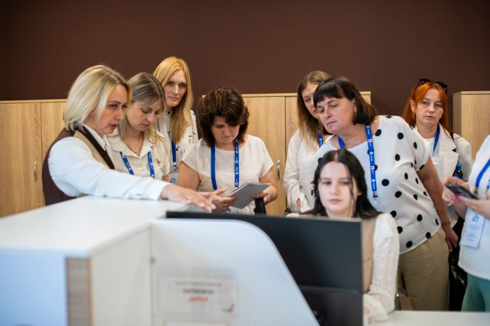 Обучение специалистов ГБУ "МФЦ ДНР" Обучение специалистов ГБУ "МФЦ ДНР"