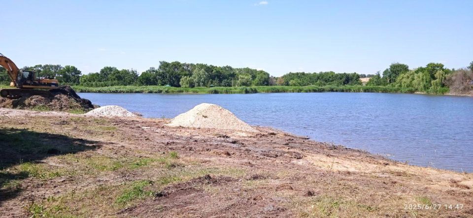 Наталья Великодная: Продолжаем приводить в порядок берега водоема «Мокрая Каранка» Наталья Великодная: Продолжаем приводить в порядок берега водоема «Мокрая Каранка»