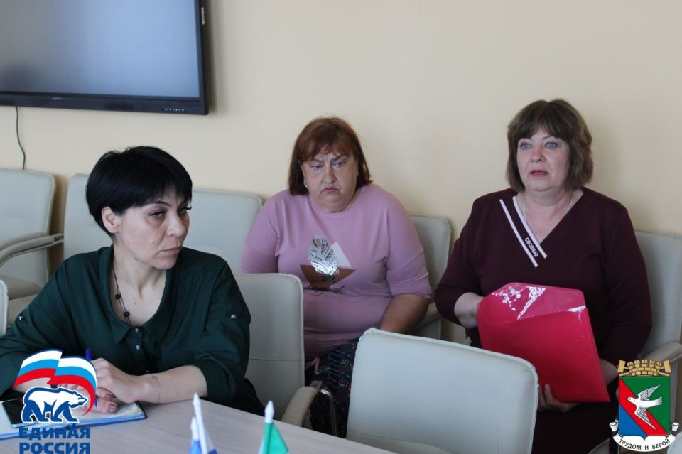 Иван Приходько: Сегодня, 27 июня, провел прием граждан в администрации городского округа Горловка Иван Приходько: Сегодня, 27 июня, провел прием граждан в администрации городского округа Горловка