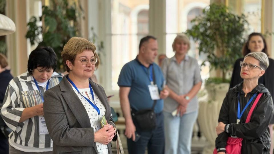 Руководители школ Мариуполя прибыли в Петербург для обмена опытом Руководители школ Мариуполя прибыли в Петербург для обмена опытом