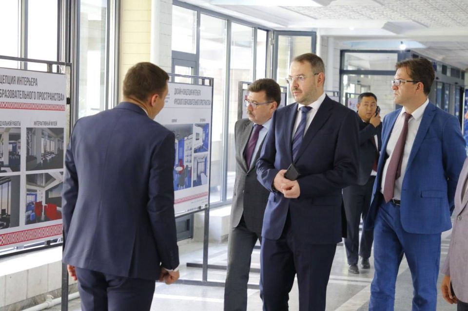 В Бишкеке состоялось заседание Управляющего совета Кыргызско-Российского Славянского университета имени первого Президента РФ Б.Н. Ельцина В Бишкеке состоялось заседание Управляющего совета Кыргызско-Российского Славянского университета имени первого Президента РФ Б.Н. Ельцина