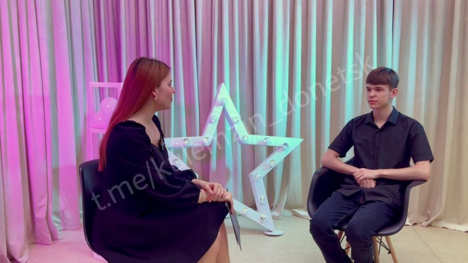 «Будущее – это мы!» – под таким девизом прошла встреча, посвящённая Дню молодёжи в Доме культуры им. С.М. Кирова! «Будущее – это мы!» – под таким девизом прошла встреча, посвящённая Дню молодёжи в Доме культуры им. С.М. Кирова!