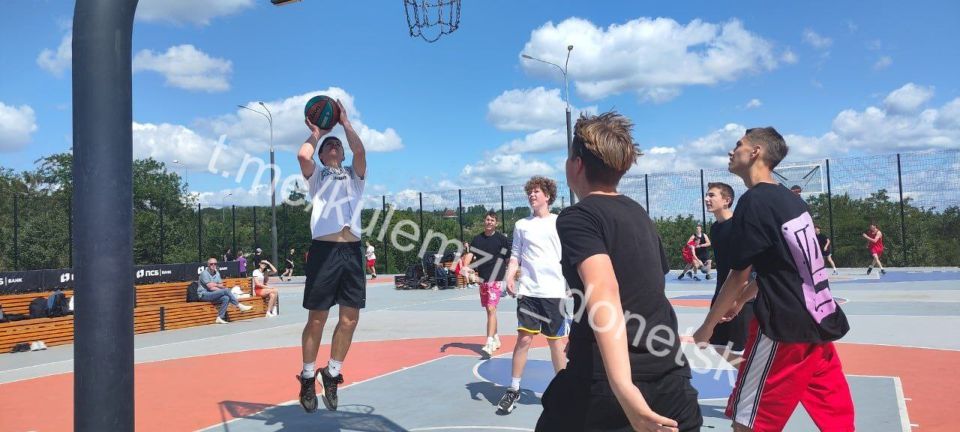 Алексей Кулемзин: В городском округе Донецк продолжается месячник «Спортивный Донбасс» Алексей Кулемзин: В городском округе Донецк продолжается месячник «Спортивный Донбасс»