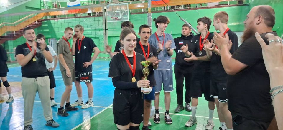 Соревнования по волейболу ко Дню молодежи! Соревнования по волейболу ко Дню молодежи!