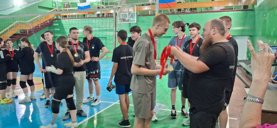 Соревнования по волейболу ко Дню молодежи! Соревнования по волейболу ко Дню молодежи!