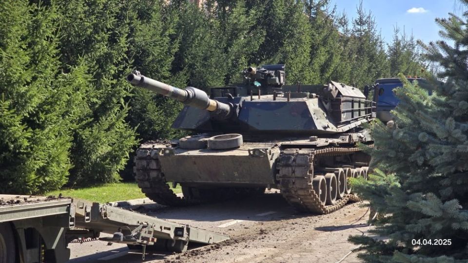 Военный музей на территории Национального университета обороны Украины в Киеве пополнился новым экспонатом Военный музей на территории Национального университета обороны Украины в Киеве пополнился новым экспонатом