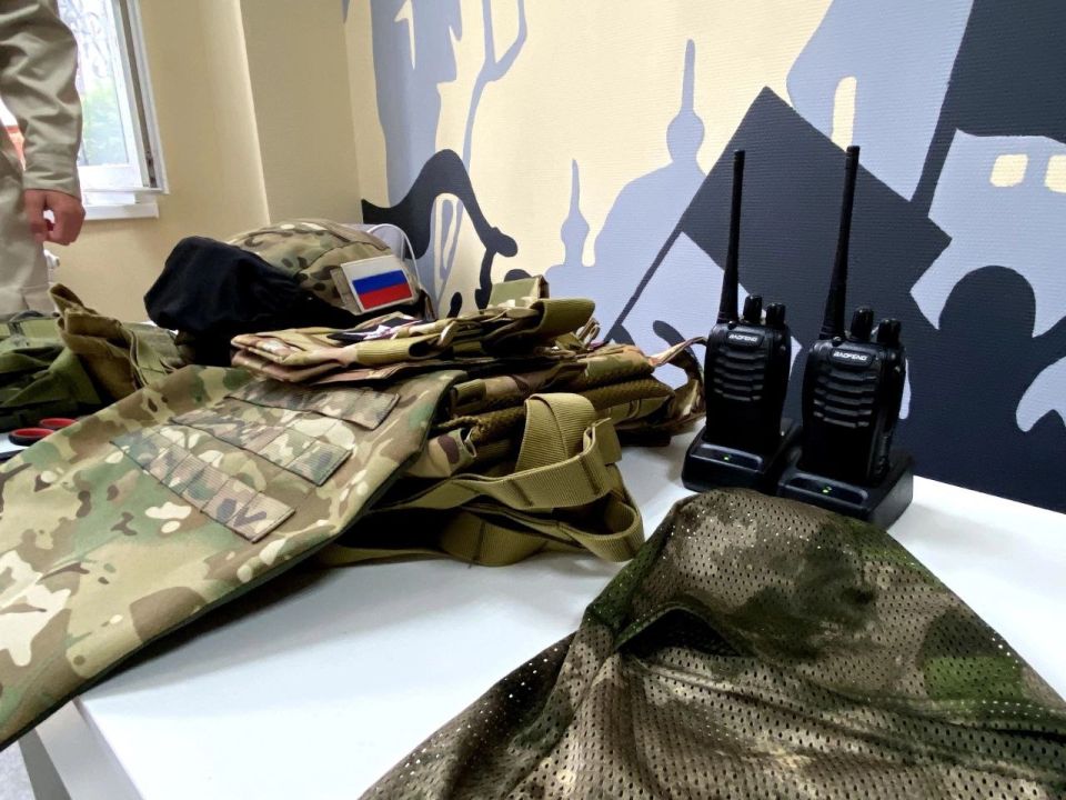 МЫ - МОЛОДЕЖЬ!. В День молодёжи на базе молодёжного пространства "Точка" молодежные организации города провели агитационный форум для учащихся школ, а также детей участников специальной военной операции МЫ - МОЛОДЕЖЬ!. В День молодёжи на базе молодёжного пространства "Точка" молодежные организации города провели агитационный форум для учащихся школ, а также детей участников специальной военной операции
