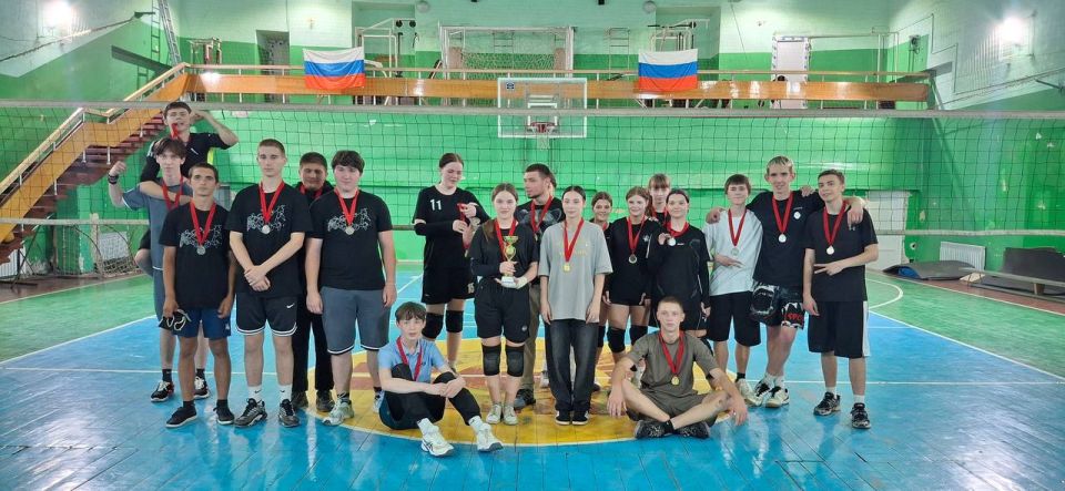 Соревнования по волейболу ко Дню молодежи! Соревнования по волейболу ко Дню молодежи!