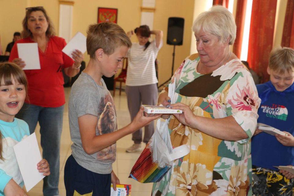 27 июня Харцызский городской Дворец культуры , совместно с Харцызским городским центром физического здоровья населения «Спорт для всех» и Отделением филиала Фонда «Защитники Отечества» по г. Харцызск, провели весёлые... 27 июня Харцызский городской Дворец культуры , совместно с Харцызским городским центром физического здоровья населения «Спорт для всех» и Отделением филиала Фонда «Защитники Отечества» по г. Харцызск, провели весёлые...
