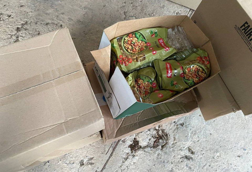 Мариупольская молодежь собрала гумпощь воспитанникам детского лагеря "Искренность" Мариупольская молодежь собрала гумпощь воспитанникам детского лагеря "Искренность"