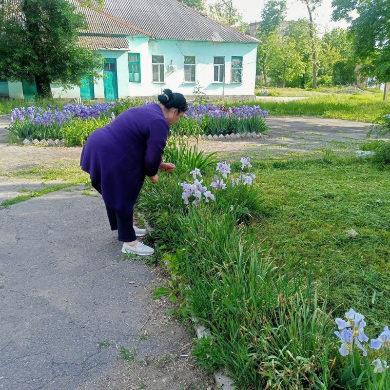 В Кировском внутригородском районе прошел субботник В Кировском внутригородском районе прошел субботник