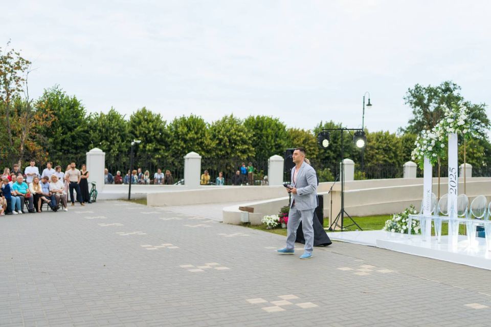 Станислав Дзасохов: В добрый путь, выпускники! Станислав Дзасохов: В добрый путь, выпускники!