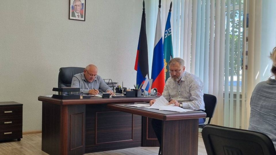 На прошлой неделе под председательством Ставрулова Михаила Валентиновича состоялось сорок третье заседание Мангушского муниципального совета На прошлой неделе под председательством Ставрулова Михаила Валентиновича состоялось сорок третье заседание Мангушского муниципального совета