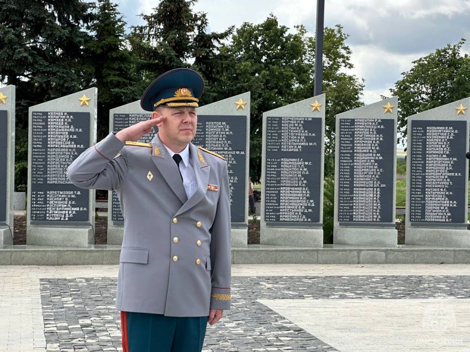 Выпускникам Донецкого института Государственной противопожарной службы МЧС России вручены дипломы Выпускникам Донецкого института Государственной противопожарной службы МЧС России вручены дипломы