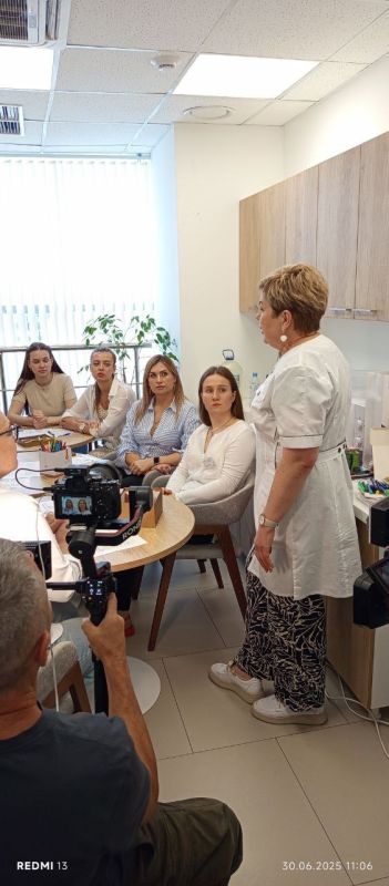 В рамках масштабного проекта "Здоровый Донбасс" с 30 июня по 5 июля проводится неделя мероприятий, посвященных укреплению ментального здоровья жителей Донецкой Народной Республики В рамках масштабного проекта "Здоровый Донбасс" с 30 июня по 5 июля проводится неделя мероприятий, посвященных укреплению ментального здоровья жителей Донецкой Народной Республики