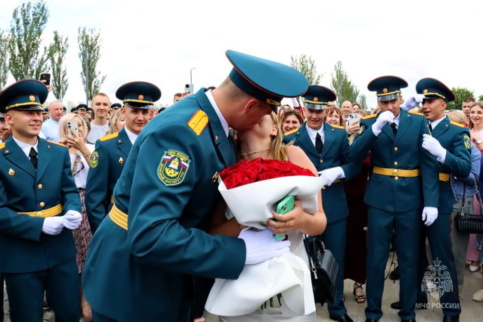 Чрезвычайно важное предложение Чрезвычайно важное предложение