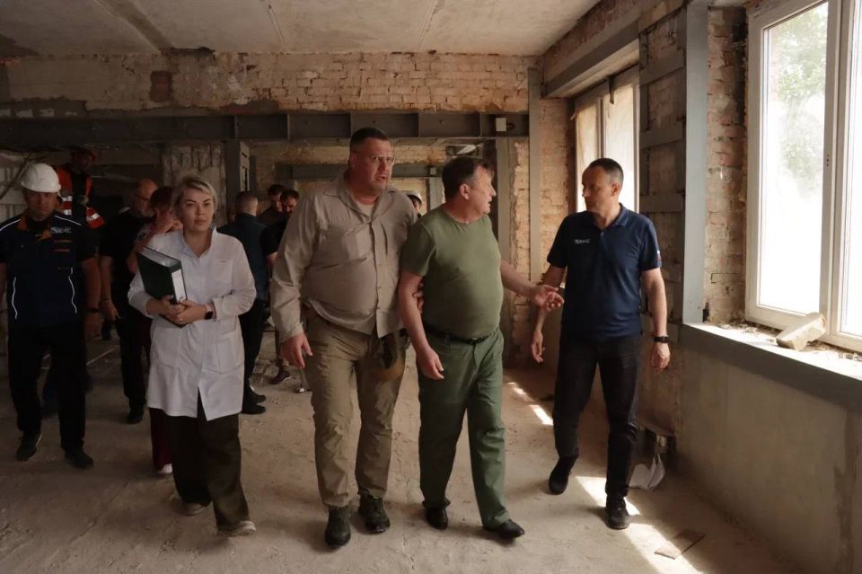 Минстрой России контролирует восстановление в воссоединенных регионах Минстрой России контролирует восстановление в воссоединенных регионах