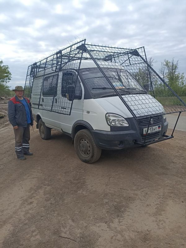 Сотрудники ГУП ДНР «УГЛЕТЕЛЕКОМ», в рамках работы Межведомственной рабочей группы Штаба обороны ДНР, во взаимодействии с представителями силовых структур МО, продолжают восстановление телекоммуникационной инфраструктуры на... Сотрудники ГУП ДНР «УГЛЕТЕЛЕКОМ», в рамках работы Межведомственной рабочей группы Штаба обороны ДНР, во взаимодействии с представителями силовых структур МО, продолжают восстановление телекоммуникационной инфраструктуры на...