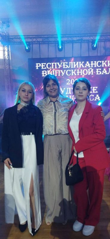 29 июня — незабываемый день для выпускников Мангушского муниципального округа! 29 июня — незабываемый день для выпускников Мангушского муниципального округа!