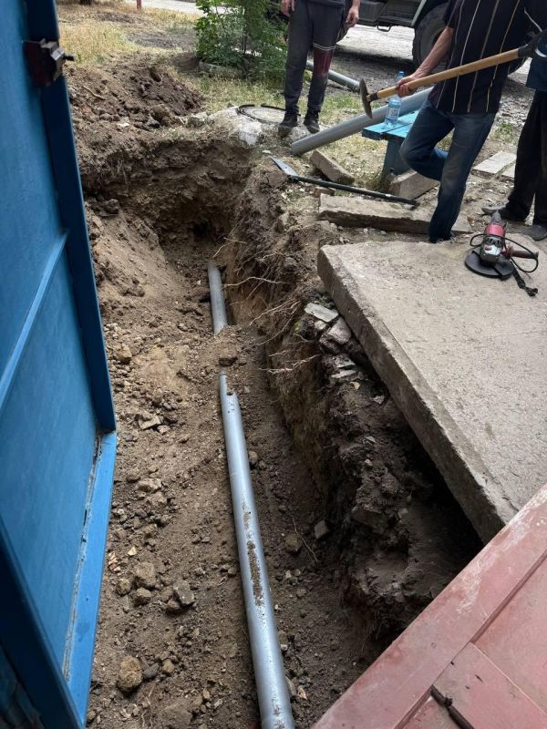 Аварийщики Магаданской области помогли ликвидировать коммунальную аварию в Ждановке Аварийщики Магаданской области помогли ликвидировать коммунальную аварию в Ждановке