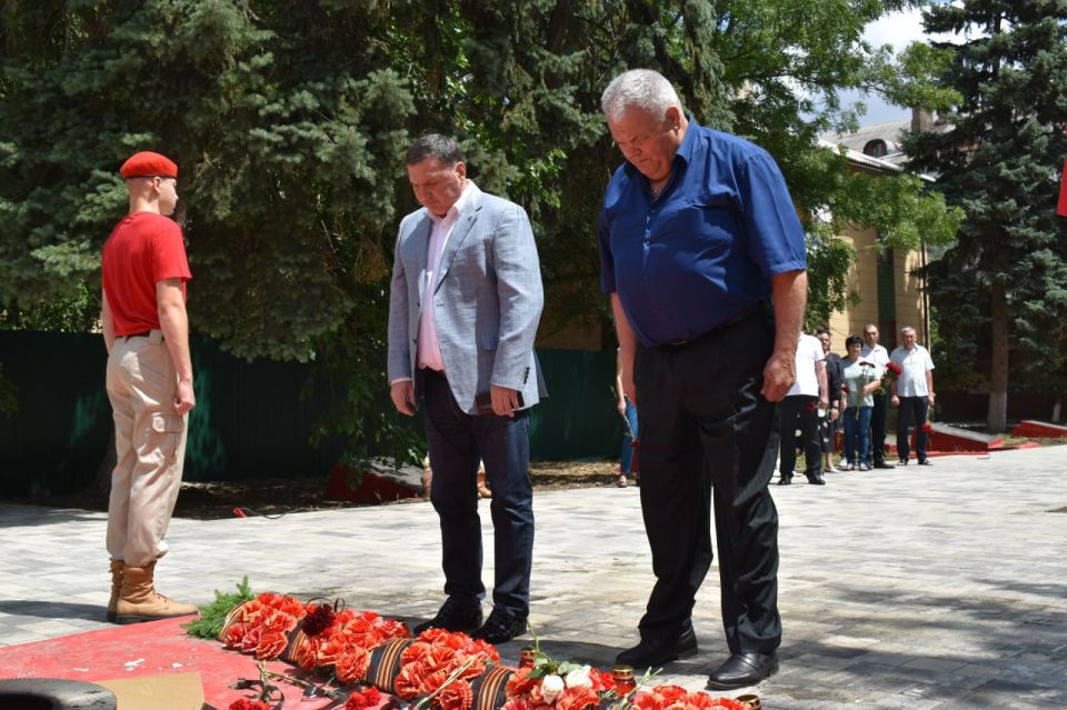 Вечная память павшим в боях Вечная память павшим в боях