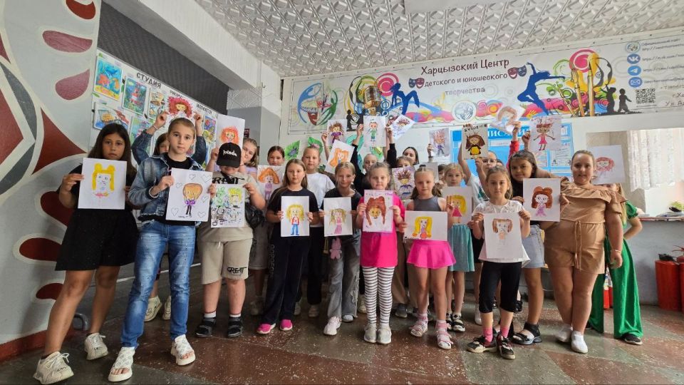 1 июля в Центре творчества состоялось особенное, полное волнения и ожиданий событие - открытие летней площадки досуга «Весёлый улей» 1 июля в Центре творчества состоялось особенное, полное волнения и ожиданий событие - открытие летней площадки досуга «Весёлый улей»