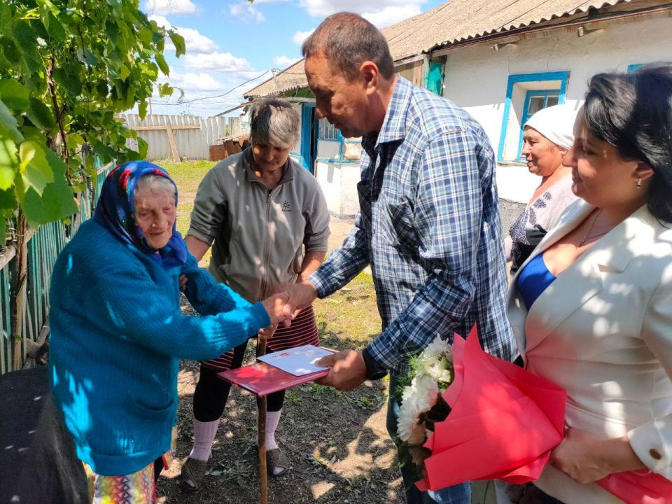 Константин Зинченко: Поздравил с 95-летием Марию Петровну Огульчанскую Константин Зинченко: Поздравил с 95-летием Марию Петровну Огульчанскую