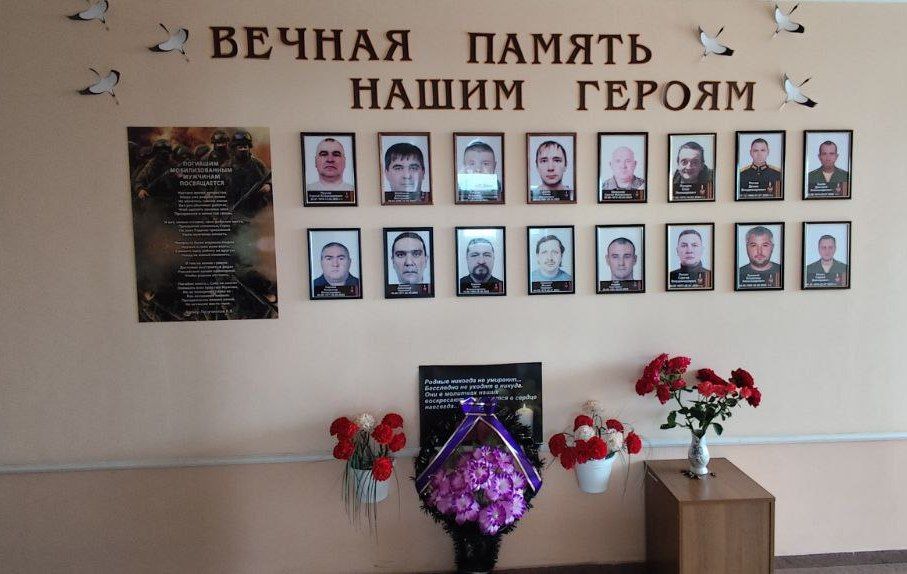 Сегодня, 1 июля, в локомотивном депо Дебальцево состоялся митинг, посвященный Дню ветеранов боевых действий Сегодня, 1 июля, в локомотивном депо Дебальцево состоялся митинг, посвященный Дню ветеранов боевых действий