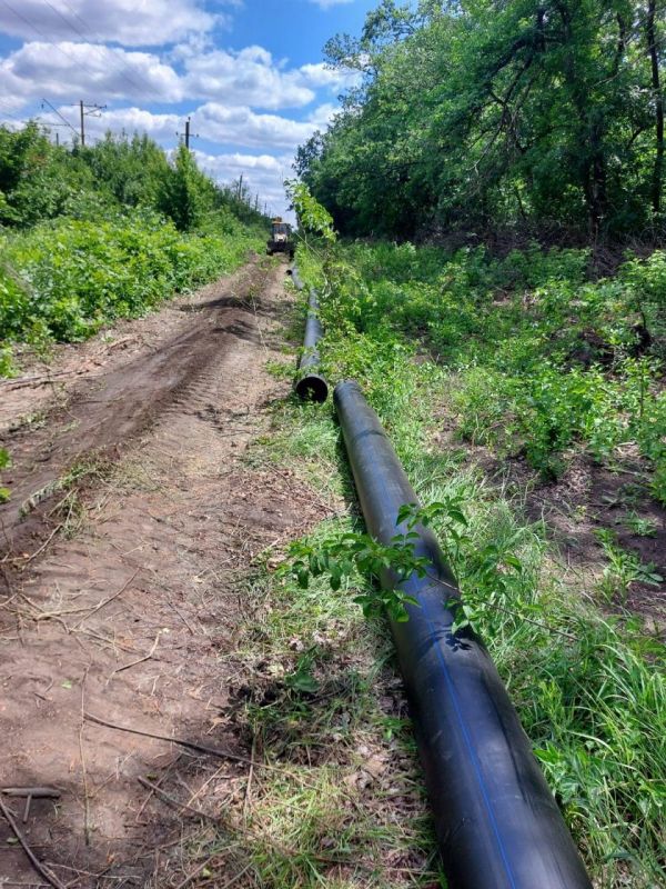Рабочие Нижегородской области восстанавливают участок магистрального водопровода Харцызск-Иловайск Рабочие Нижегородской области восстанавливают участок магистрального водопровода Харцызск-Иловайск