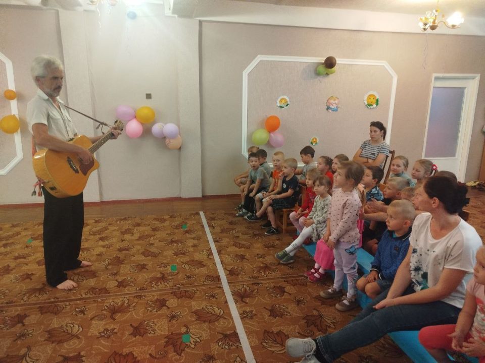 Великое Чудо - Вода. В Детском саду № 1 «Ромашка» г.о. Торез прошла удивительная встреча, посвящённая одному из самых важных элементов нашей жизни — воде Великое Чудо - Вода. В Детском саду № 1 «Ромашка» г.о. Торез прошла удивительная встреча, посвящённая одному из самых важных элементов нашей жизни — воде