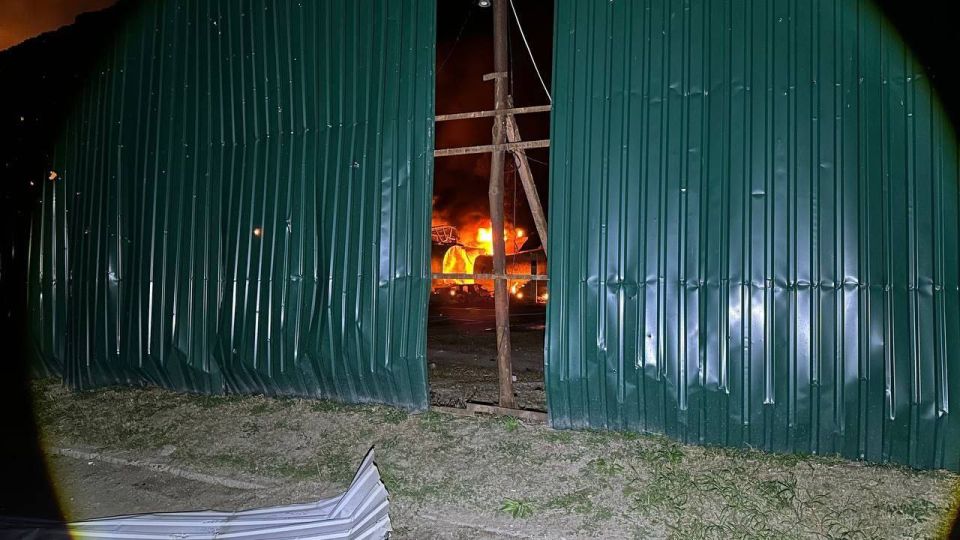 ВСУ массированно атаковали ЛНР дронами этой ночью ВСУ массированно атаковали ЛНР дронами этой ночью