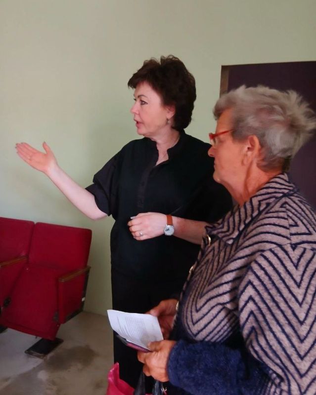 Председатель Ясиноватского муниципального совета Анна Бондарь приняла участие в сходе граждан с жителями пос Председатель Ясиноватского муниципального совета Анна Бондарь приняла участие в сходе граждан с жителями пос