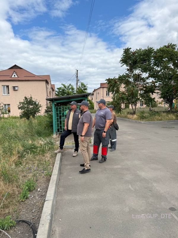 РУКОВОДСТВО «ДОНБАССТЕПЛОЭНЕРГО» ПРОВЕРИЛО РАБОТЫ ПО ВОССТАНОВЛЕНИЮ СИСТЕМ ТЕПЛОСНАБЖЕНИЯ В ОСВОБОЖДЕННЫХ КУРАХОВО И ГОРНЯКЕ РУКОВОДСТВО «ДОНБАССТЕПЛОЭНЕРГО» ПРОВЕРИЛО РАБОТЫ ПО ВОССТАНОВЛЕНИЮ СИСТЕМ ТЕПЛОСНАБЖЕНИЯ В ОСВОБОЖДЕННЫХ КУРАХОВО И ГОРНЯКЕ